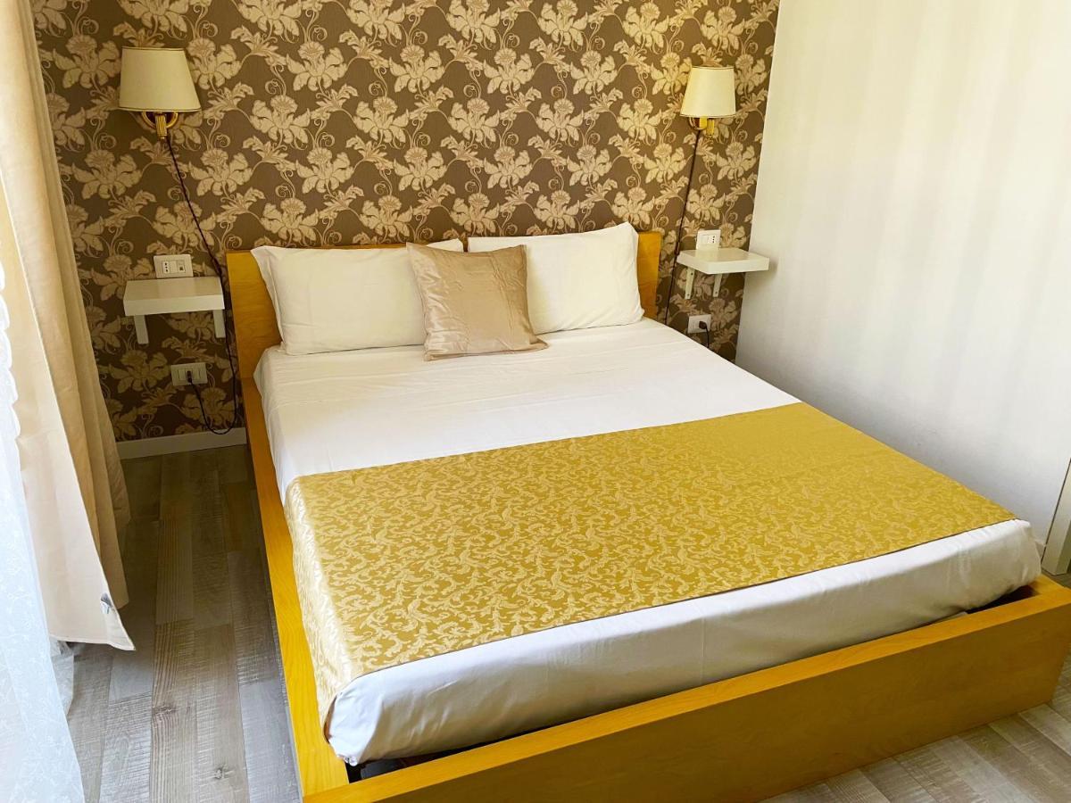 Appia 52 Hotel Rome Bagian luar foto