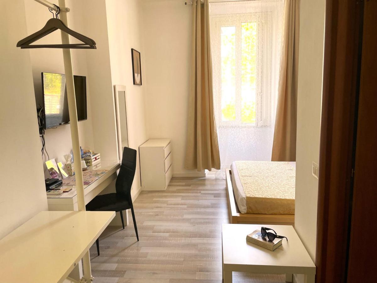 Appia 52 Hotel Rome Bagian luar foto