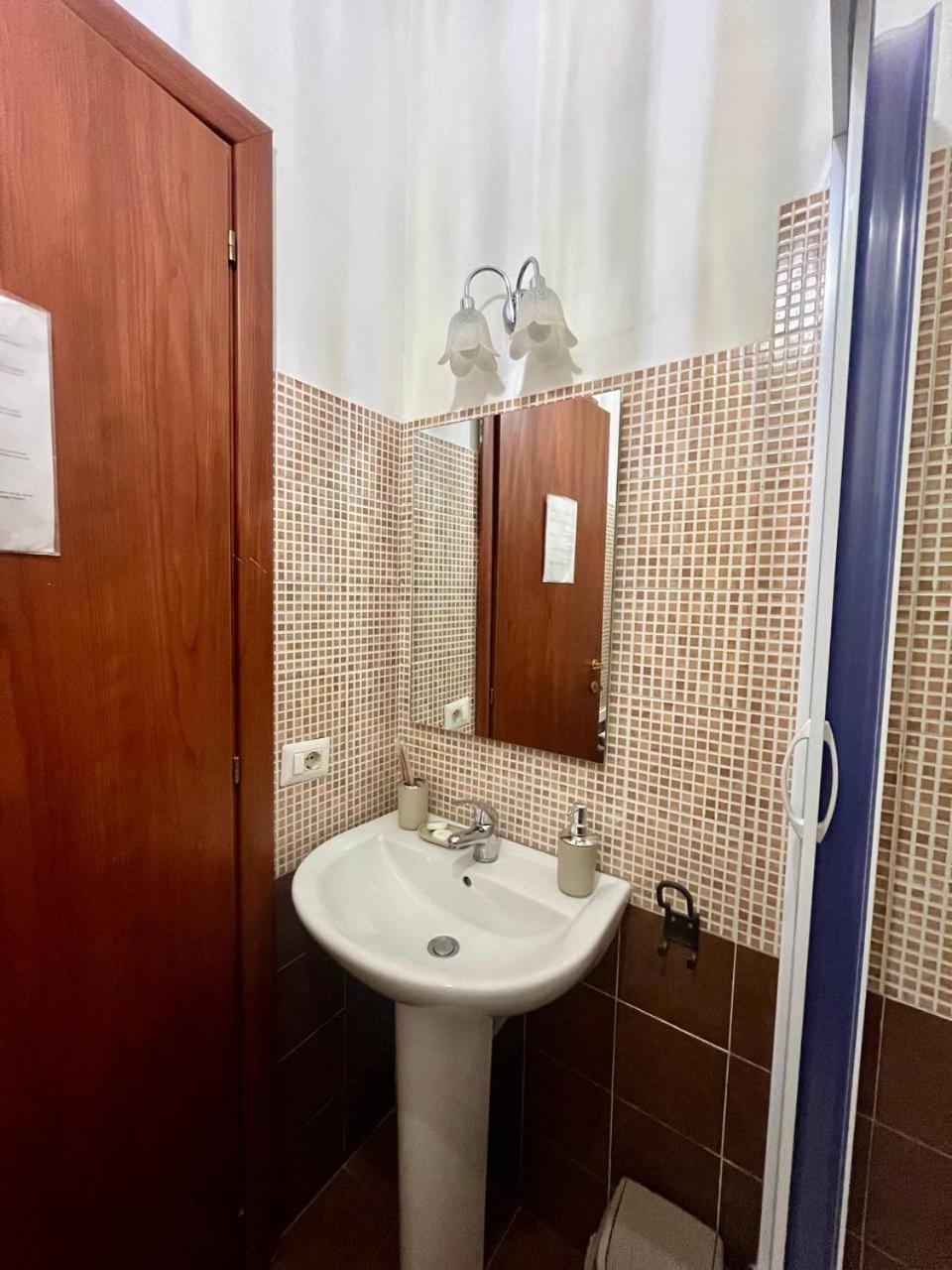 Appia 52 Hotel Rome Bagian luar foto